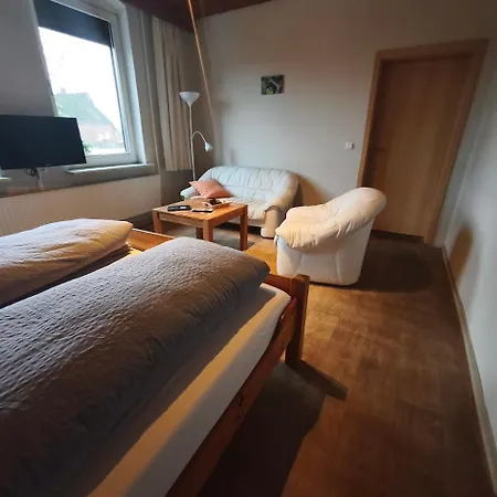 Frueh Raus Wir Sind Bereit Pension Malu Mit Fruehstueck Ab 6 Uhr 팜스테이